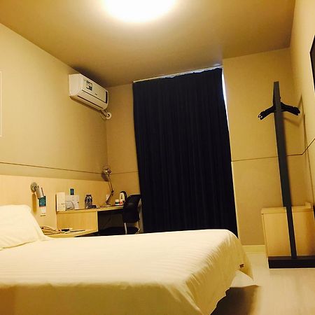 Jinjiang Inn Zhuhai Gongbei Fuhuali Bagian luar foto