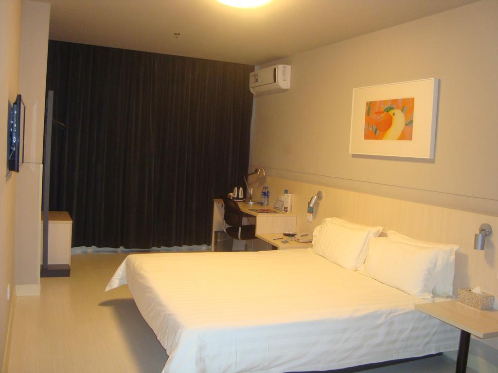 Jinjiang Inn Zhuhai Gongbei Fuhuali Bagian luar foto
